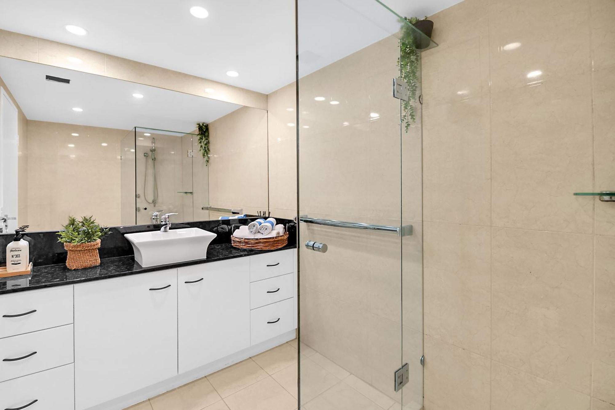 Albatross North Aparthotel 4*
